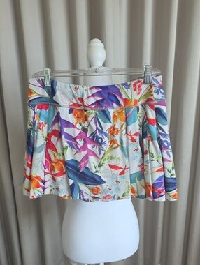 Athleta White Floral-Print Circle Skort with Multicolor Botanicals